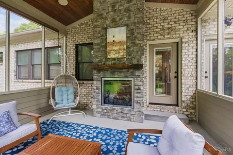 Exterior - 7825 Trailwind Dr, Montgomery, OH 45242 photo 7 of 19