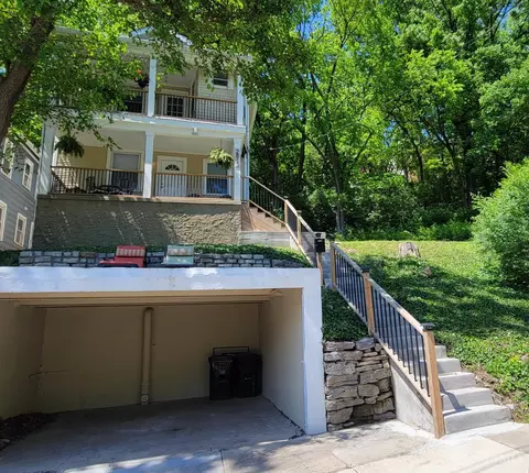 2863 Marshall Ave, Cincinnati, OH 45225