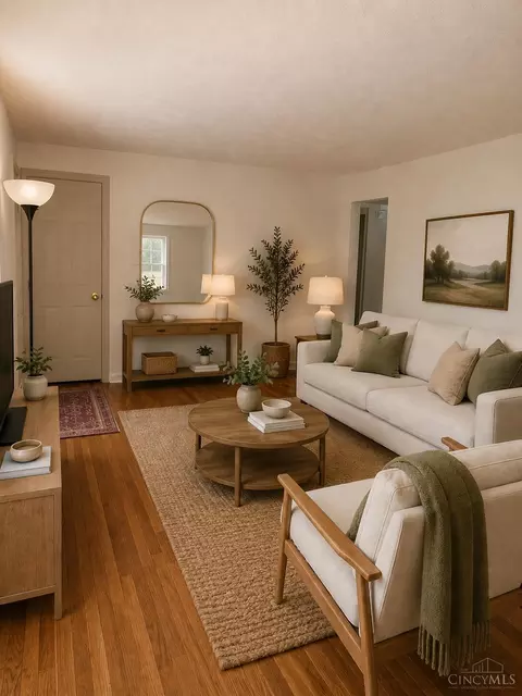 Living - 6926 Kleindale Ave, Cincinnati, OH 45231 photo 2 of 2