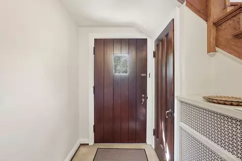 Entry Way - 3931 Leyman Dr, Cincinnati, OH 45229 photo 9 of 9