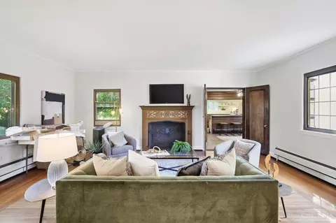 Living - 3931 Leyman Dr, Cincinnati, OH 45229 photo 1 of 4