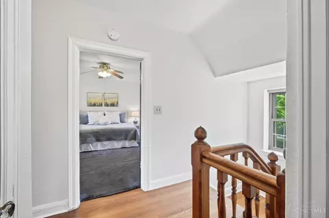 Entry Way - 3931 Leyman Dr, Cincinnati, OH 45229 photo 5 of 9