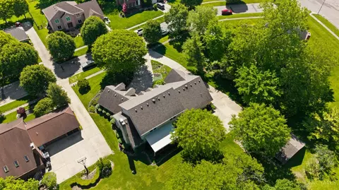 View/Area - 121 Random Dr, Hamilton, OH 45013 photo 3 of 4