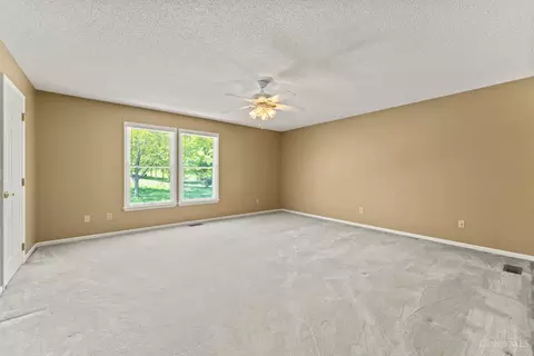 Bedroom - 121 Random Dr, Hamilton, OH 45013 photo 4 of 5