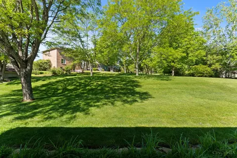 Exterior - 121 Random Dr, Hamilton, OH 45013 photo 16 of 17