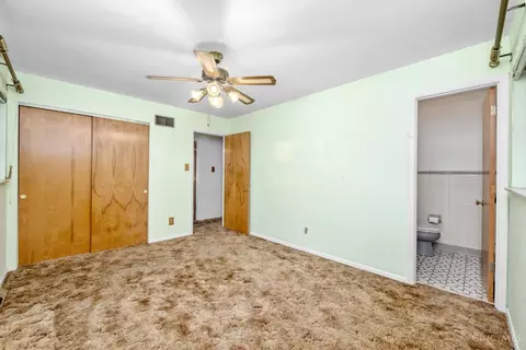 Bedroom - 5397 Robert Ave, Cincinnati, OH 45248 photo 2 of 5