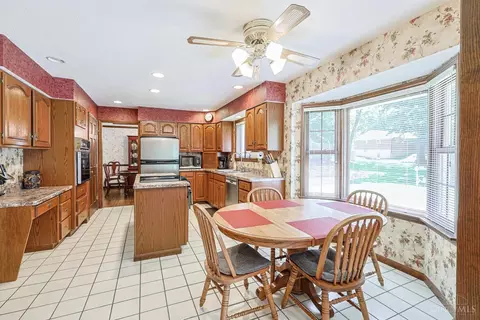 Kitchen - 6709 Devonwood Dr, Cincinnati, OH 45224 photo 7 of 7