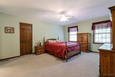 Bedroom - 6709 Devonwood Dr, Cincinnati, OH 45224 photo 1 of 6