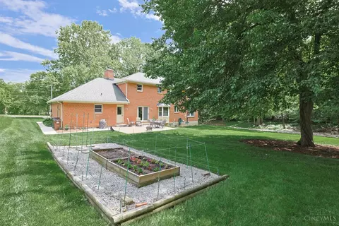 Exterior - 6709 Devonwood Dr, Cincinnati, OH 45224 photo 9 of 15