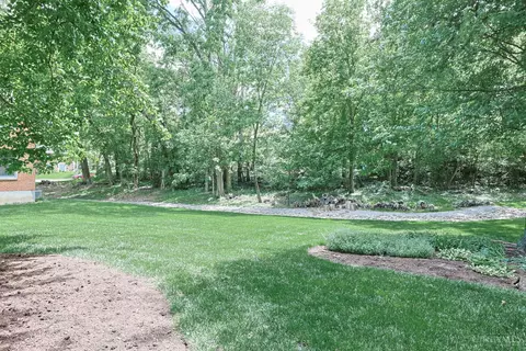 Exterior - 6709 Devonwood Dr, Cincinnati, OH 45224 photo 7 of 15