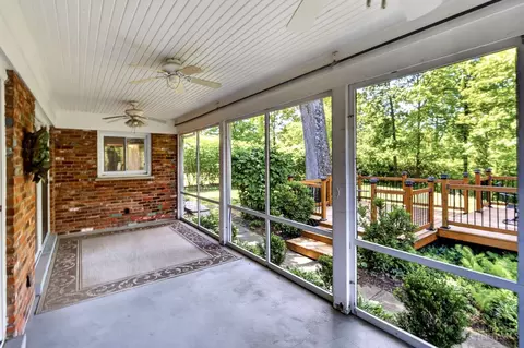 Exterior - 9367 Sherborn Dr, Cincinnati, OH 45231 photo 5 of 12