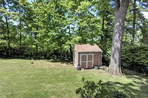 Exterior - 9367 Sherborn Dr, Cincinnati, OH 45231 photo 10 of 12