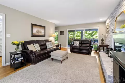 Living - 9367 Sherborn Dr, Cincinnati, OH 45231 photo 3 of 4