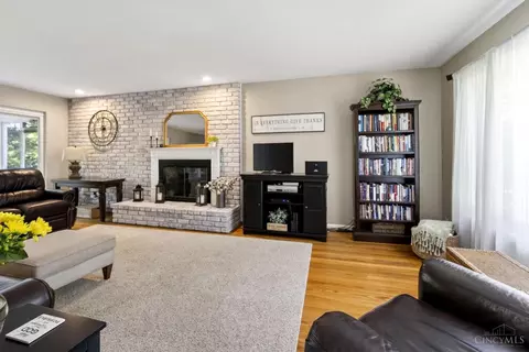 Living - 9367 Sherborn Dr, Cincinnati, OH 45231 photo 1 of 4