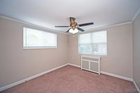 Bedroom - 27 Andover Rd, Greenhills, OH 45218 photo 3 of 4
