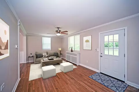 Living - 27 Andover Rd, Greenhills, OH 45218 photo 4 of 6