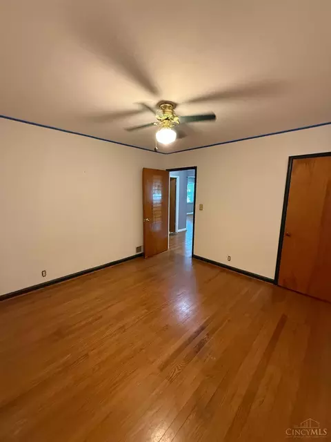 Bedroom - 7609 Forest Rd, Cincinnati, OH 45255 photo 3 of 3