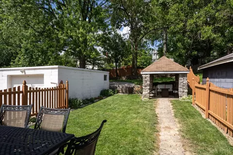 Exterior - 2226 Drex Ave, Cincinnati, OH 45212 photo 5 of 10