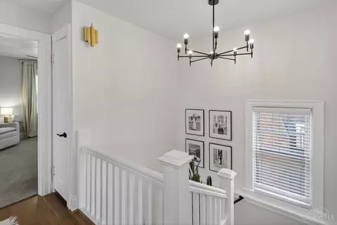 Entry Way - 2226 Drex Ave, Cincinnati, OH 45212 photo 4 of 5