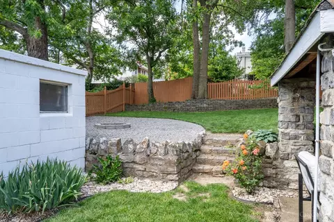 Exterior - 2226 Drex Ave, Cincinnati, OH 45212 photo 7 of 10
