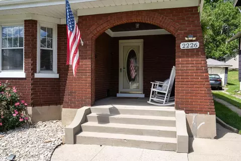 Exterior - 2226 Drex Ave, Cincinnati, OH 45212 photo 3 of 10