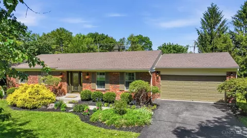 5665 Cox Smith Rd, Mason, OH 45040