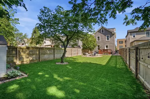 Exterior - 3457 Cardiff Ave, Cincinnati, OH 45209 photo 9 of 14