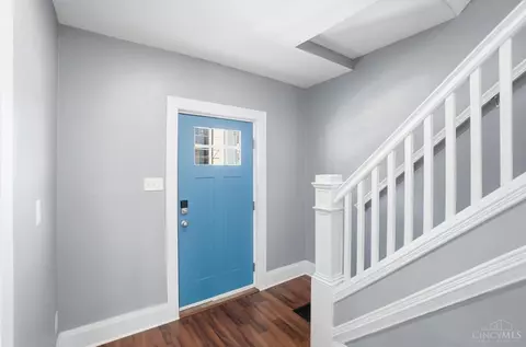 Entry Way - 3457 Cardiff Ave, Cincinnati, OH 45209 photo 1 of 6