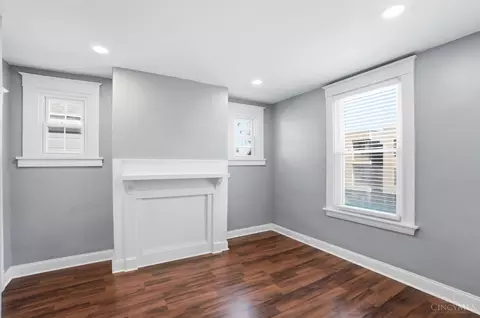 Living - 3457 Cardiff Ave, Cincinnati, OH 45209 photo 3 of 3