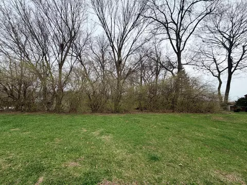 4302 Marcrest Dr, Cincinnati, OH 45211 photo 3
