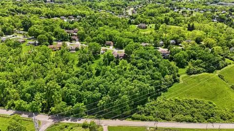 4302 Marcrest Dr, Cincinnati, OH 45211 photo 11
