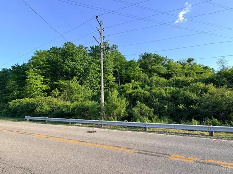 4302 Marcrest Dr, Cincinnati, OH 45211 photo 17