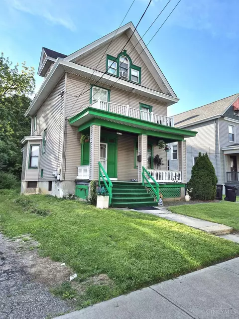 Exterior - 2704 Euclid Ave, Cincinnati, OH 45219 photo 5 of 6