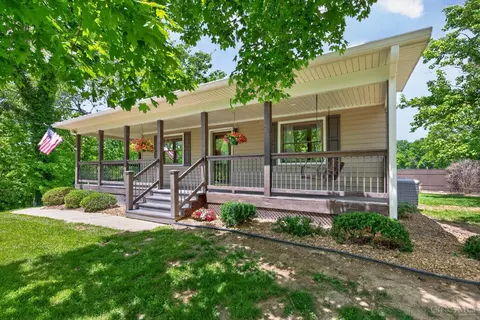 3706 Starling Rd, Bethel, OH 45106