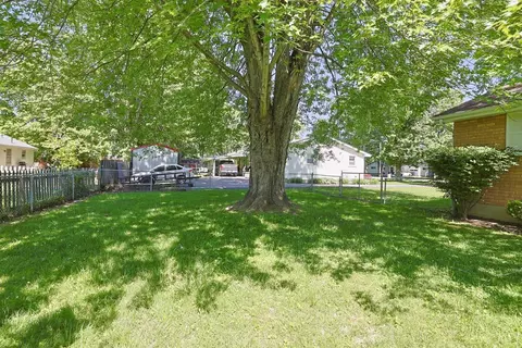 Exterior - 306 Smith Ave, Mount Orab, OH 45154 photo 6 of 9