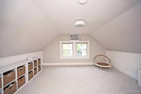 Bedroom - 4220 Eileen Dr, Cincinnati, OH 45209 photo 8 of 9