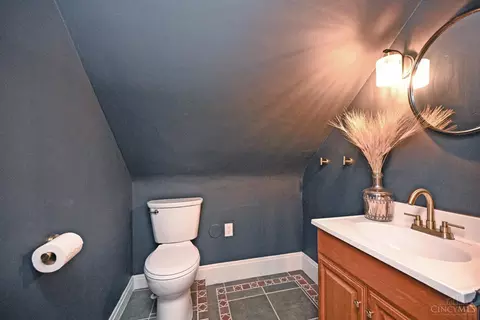Bath - 4220 Eileen Dr, Cincinnati, OH 45209 photo 6 of 6