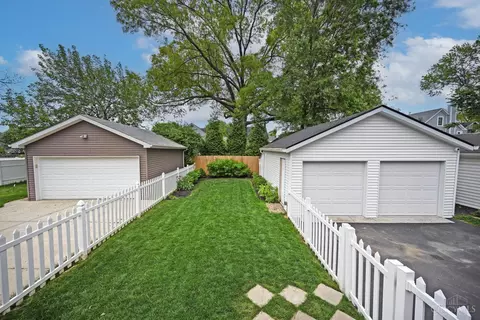 Exterior - 4220 Eileen Dr, Cincinnati, OH 45209 photo 7 of 13