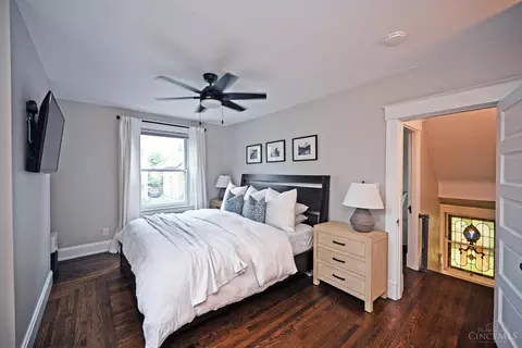 Bedroom - 4220 Eileen Dr, Cincinnati, OH 45209 photo 4 of 9