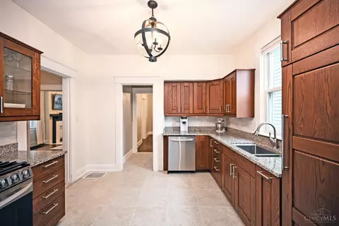 Kitchen - 4220 Eileen Dr, Cincinnati, OH 45209 photo 4 of 4