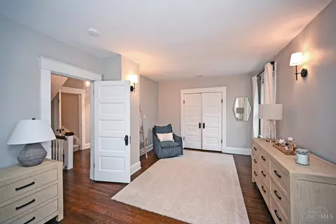 Bedroom - 4220 Eileen Dr, Cincinnati, OH 45209 photo 6 of 9