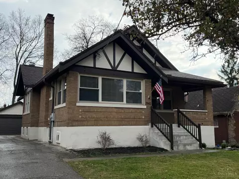 2942 Woodrow Ave, Cincinnati, OH 45211