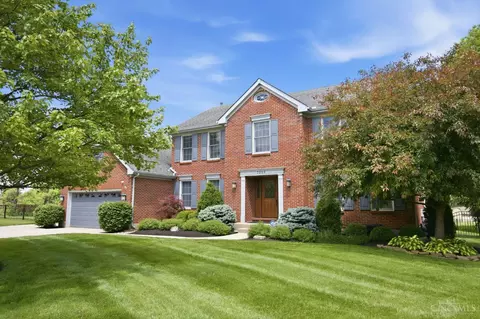 7220 Rolling Meadows Dr, West Chester, OH 45069