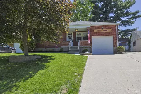 1320 Beechmeadow Ln, Cincinnati, OH 45238