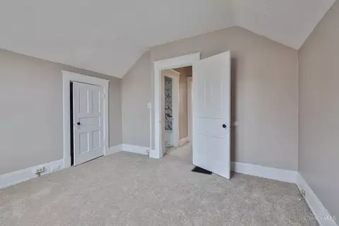 Bedroom - 5807 Prentice St, Cincinnati, OH 45227 photo 3 of 5