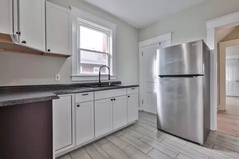 Kitchen - 5807 Prentice St, Cincinnati, OH 45227 photo 1 of 2