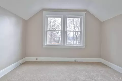 Bedroom - 5807 Prentice St, Cincinnati, OH 45227 photo 4 of 5