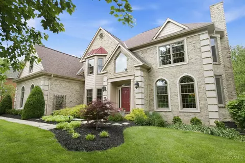 3232 Brinton Trl, Cincinnati, OH 45241