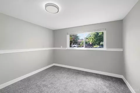 Bedroom - 1852 Lewiston Ct, Forest Park, OH 45240 photo 9 of 12
