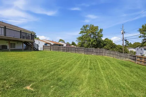 Exterior - 1852 Lewiston Ct, Forest Park, OH 45240 photo 14 of 17